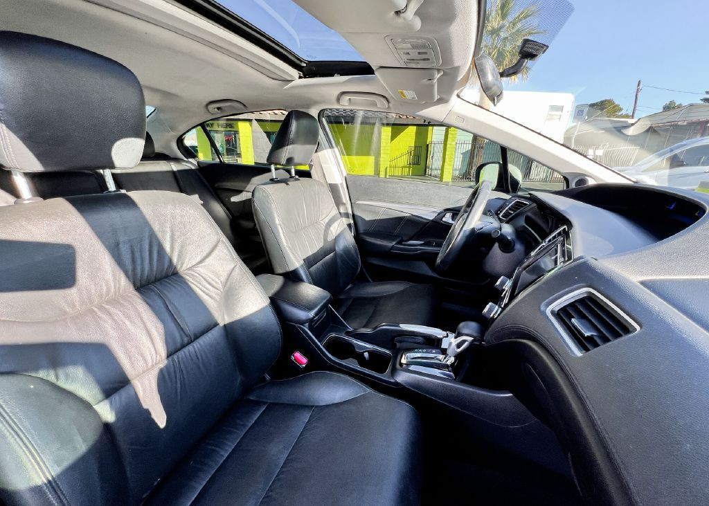 2015 Honda Civic Image 10