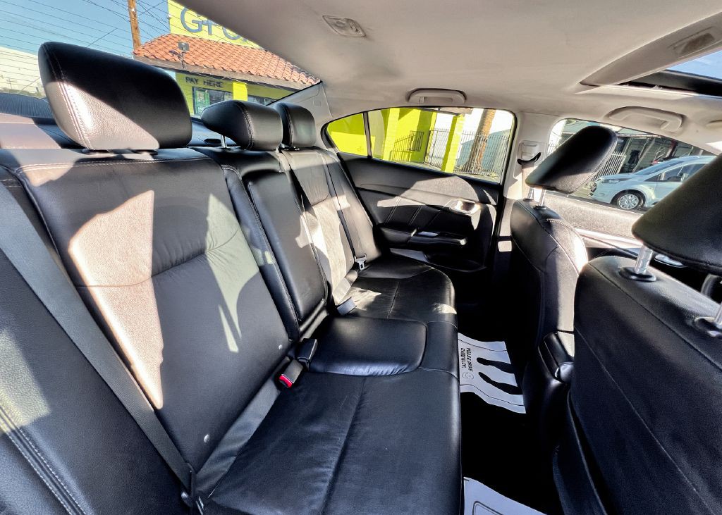 2015 Honda Civic Image 14