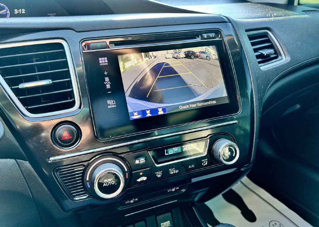 2015 Honda Civic Image 26