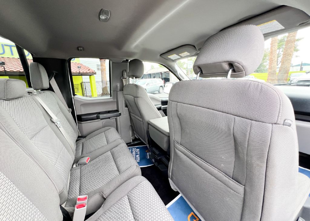 2017 Ford F-150 Image 17