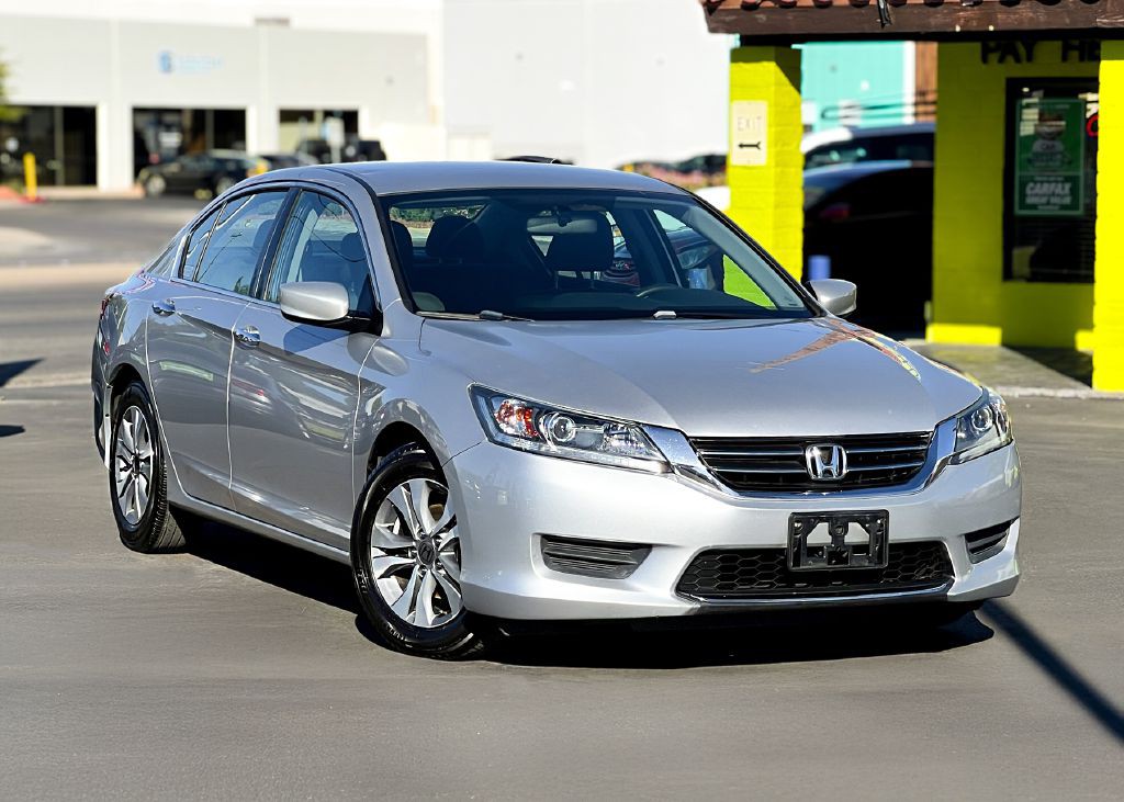 2015 Honda Accord Image 2