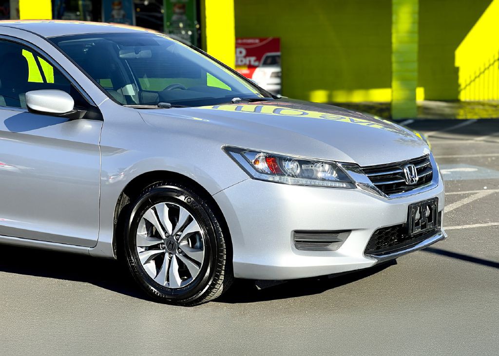 2015 Honda Accord Image 9