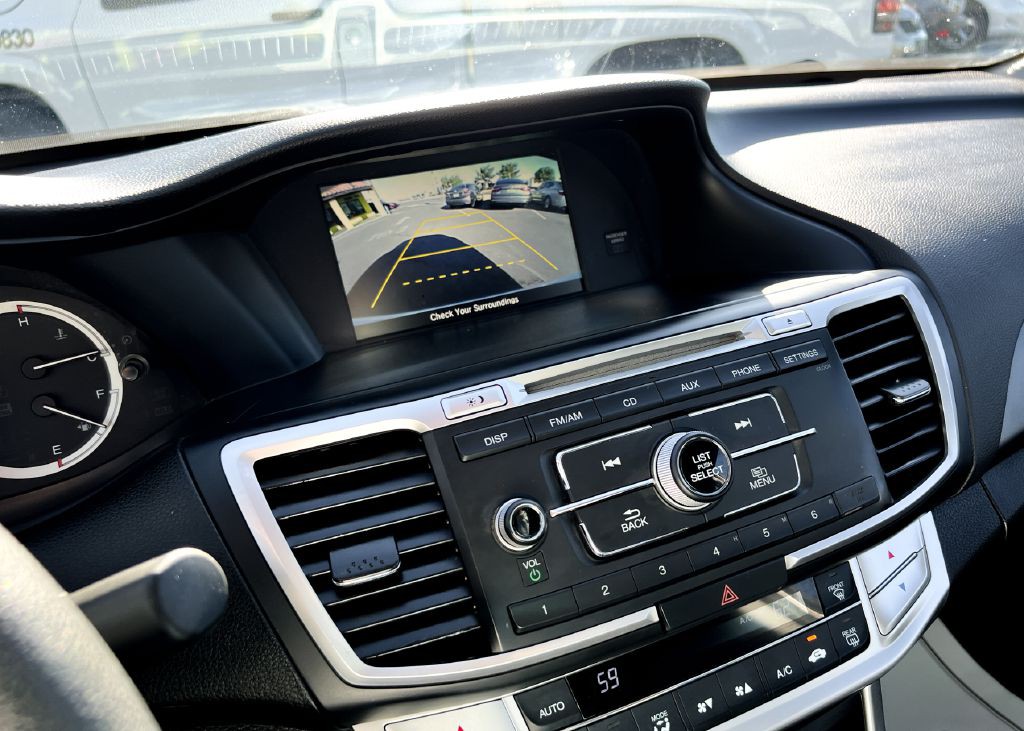 2015 Honda Accord Image 24