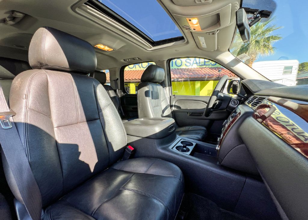 2013 Chevrolet Tahoe Image 9