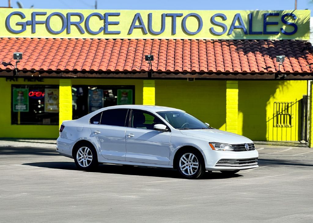 2017 Volkswagen Jetta Image 2