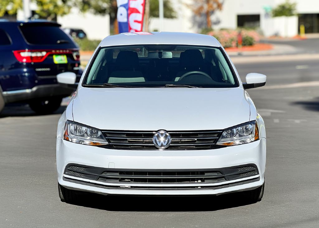 2017 Volkswagen Jetta Image 4