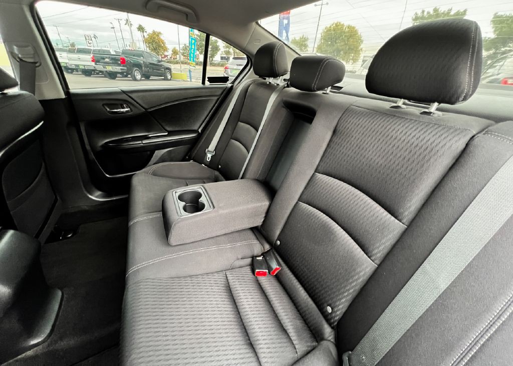 2014 Honda Accord Image 17