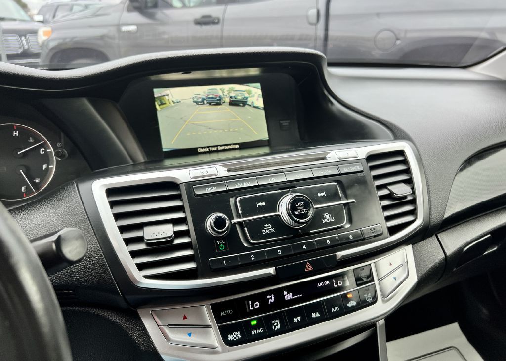 2014 Honda Accord Image 22