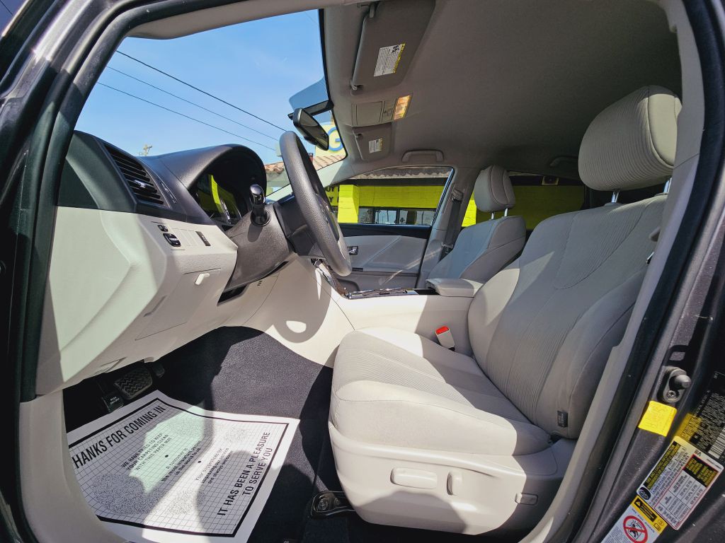 2013 Toyota Venza Image 14