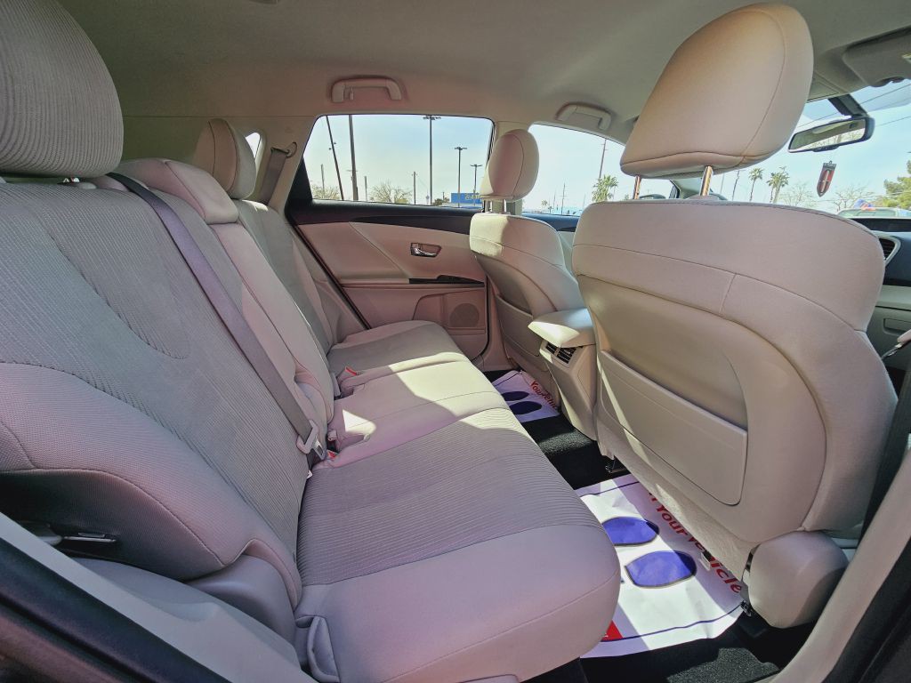 2013 Toyota Venza Image 19