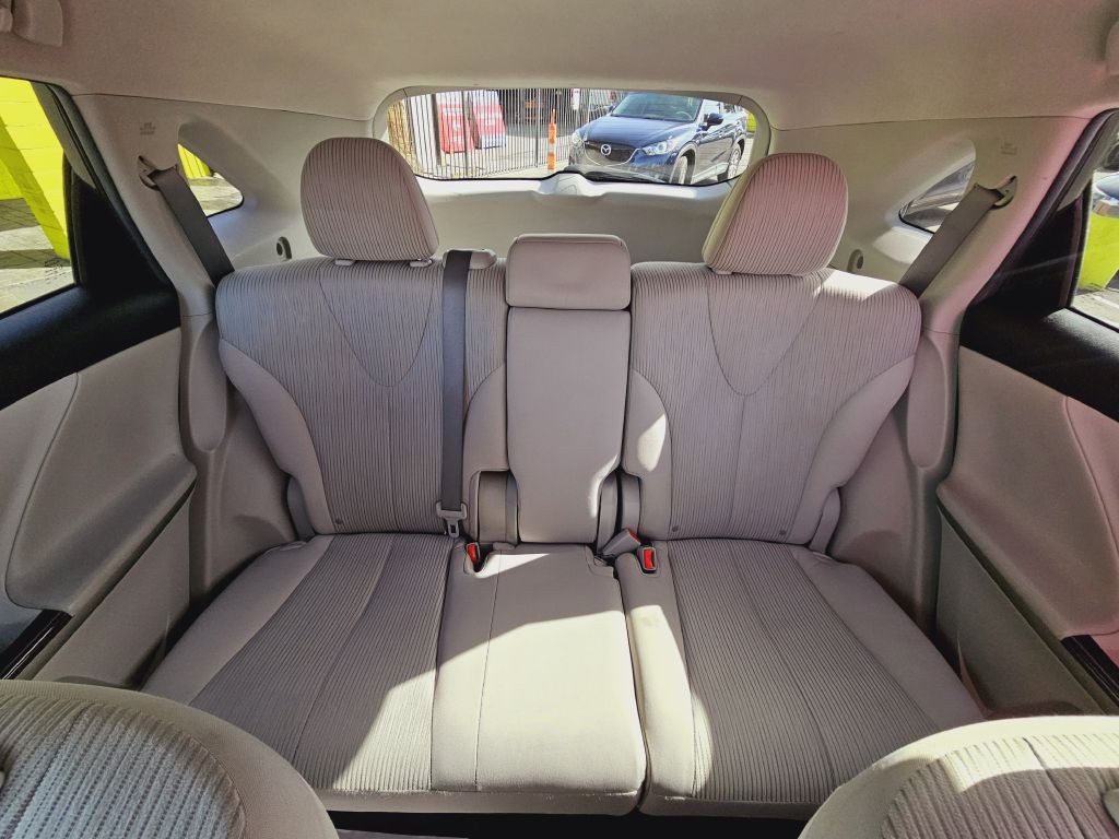 2013 Toyota Venza Image 24