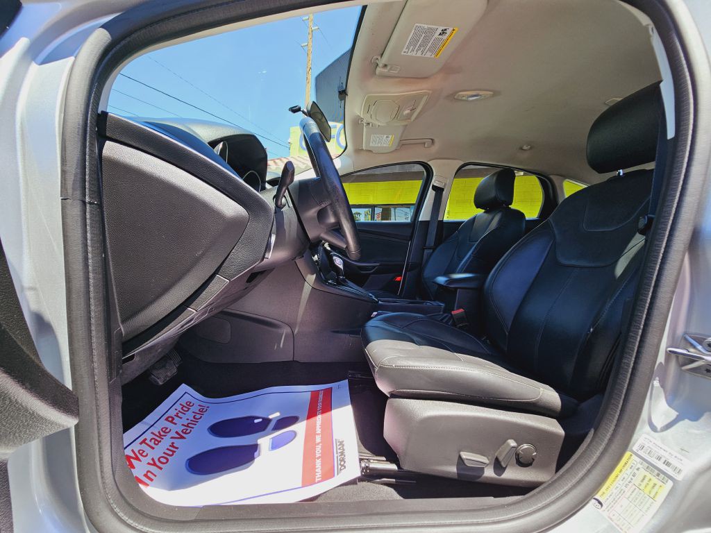 2015 Ford Focus Image 11
