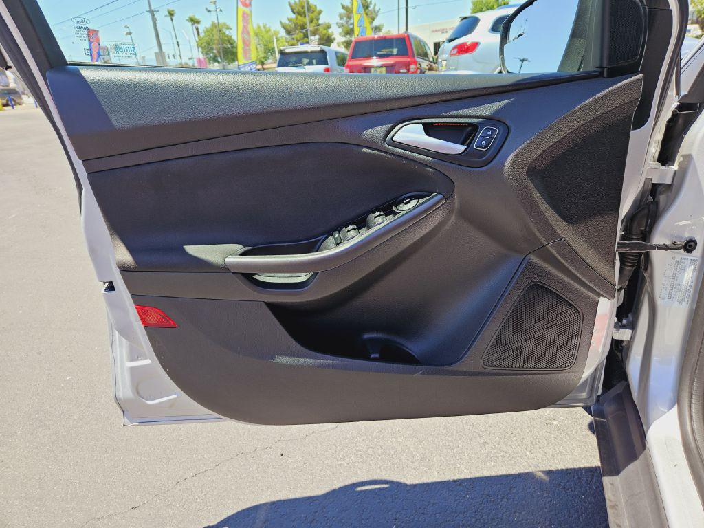 2015 Ford Focus Image 13