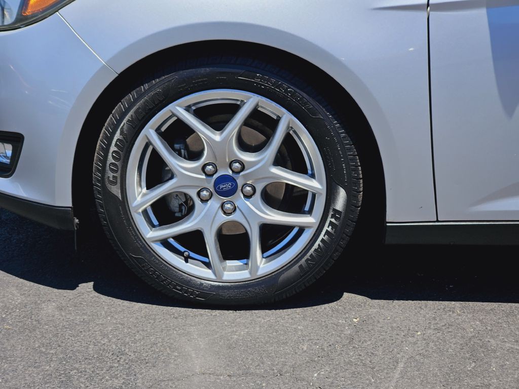 2015 Ford Focus Image 15