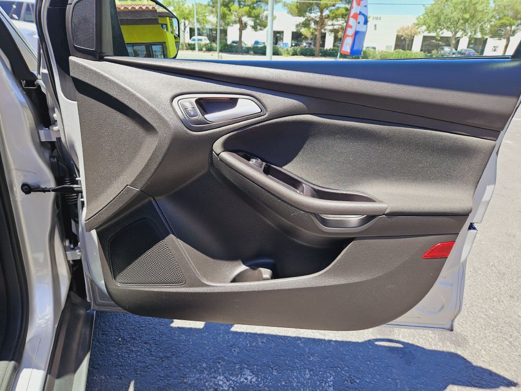 2015 Ford Focus Image 21