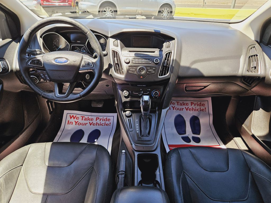 2015 Ford Focus Image 25