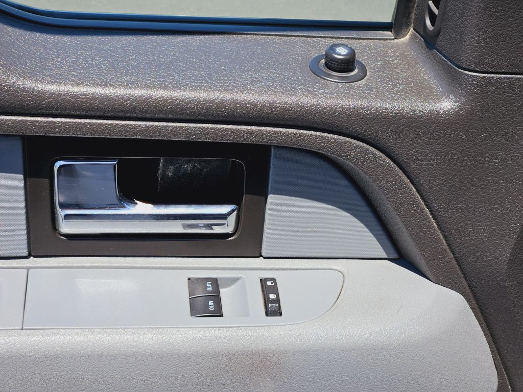 2014 Ford F-150 Image 27