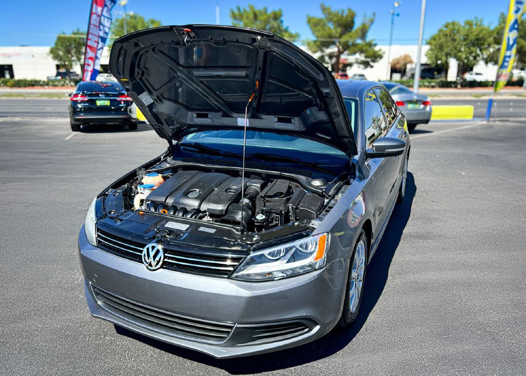 2013 Volkswagen Jetta Image 19