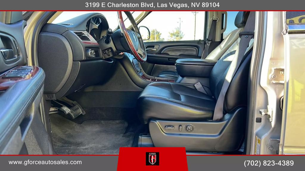2008 Cadillac Escalade Image 48