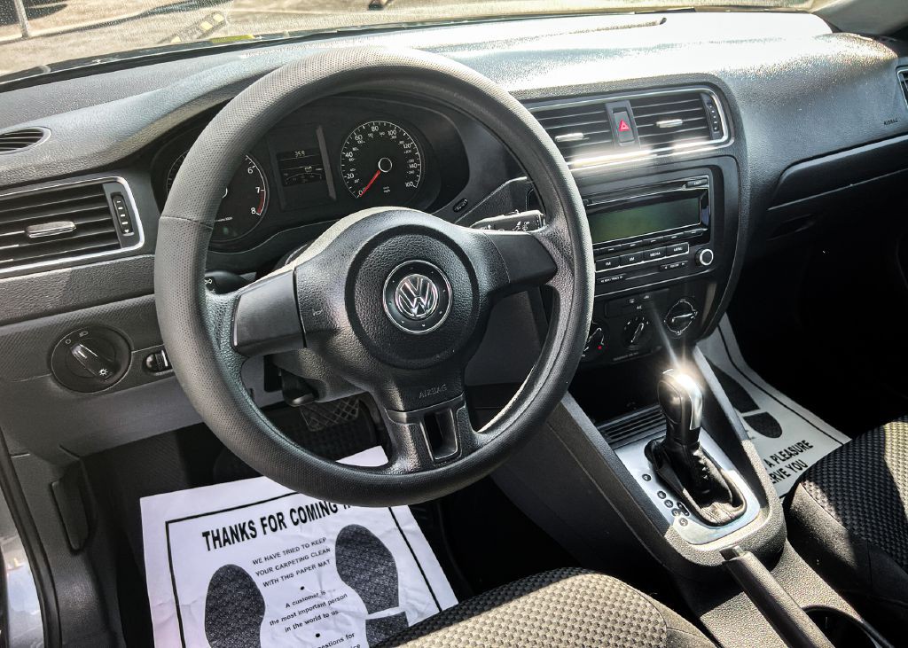 2014 Volkswagen Jetta Image 16