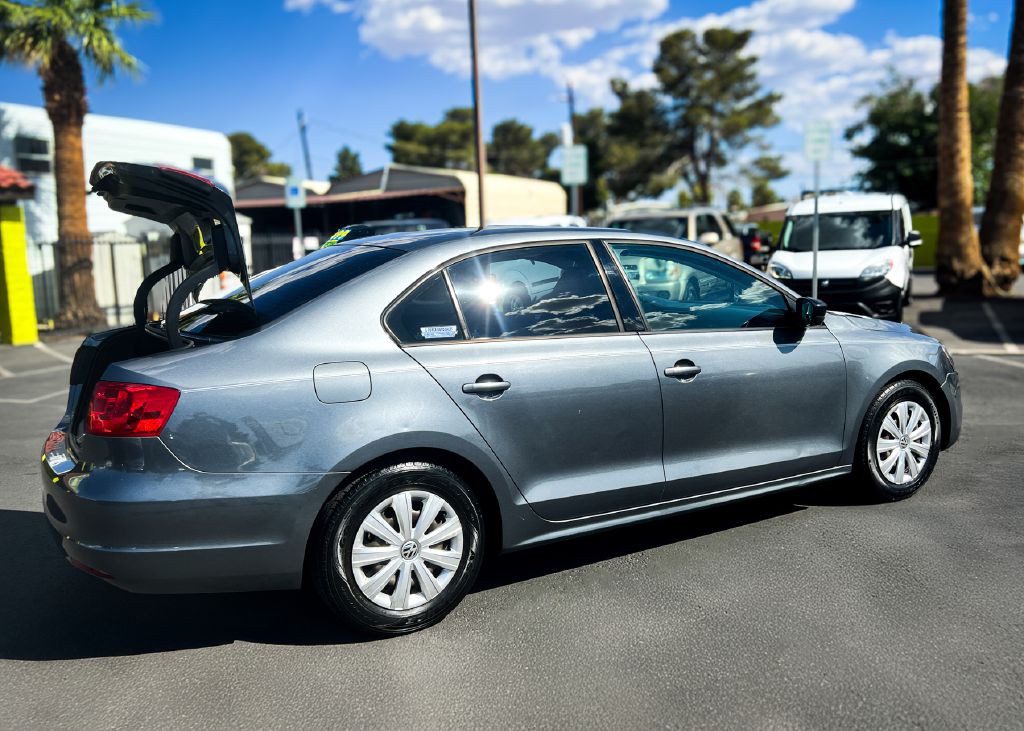 2014 Volkswagen Jetta Image 19