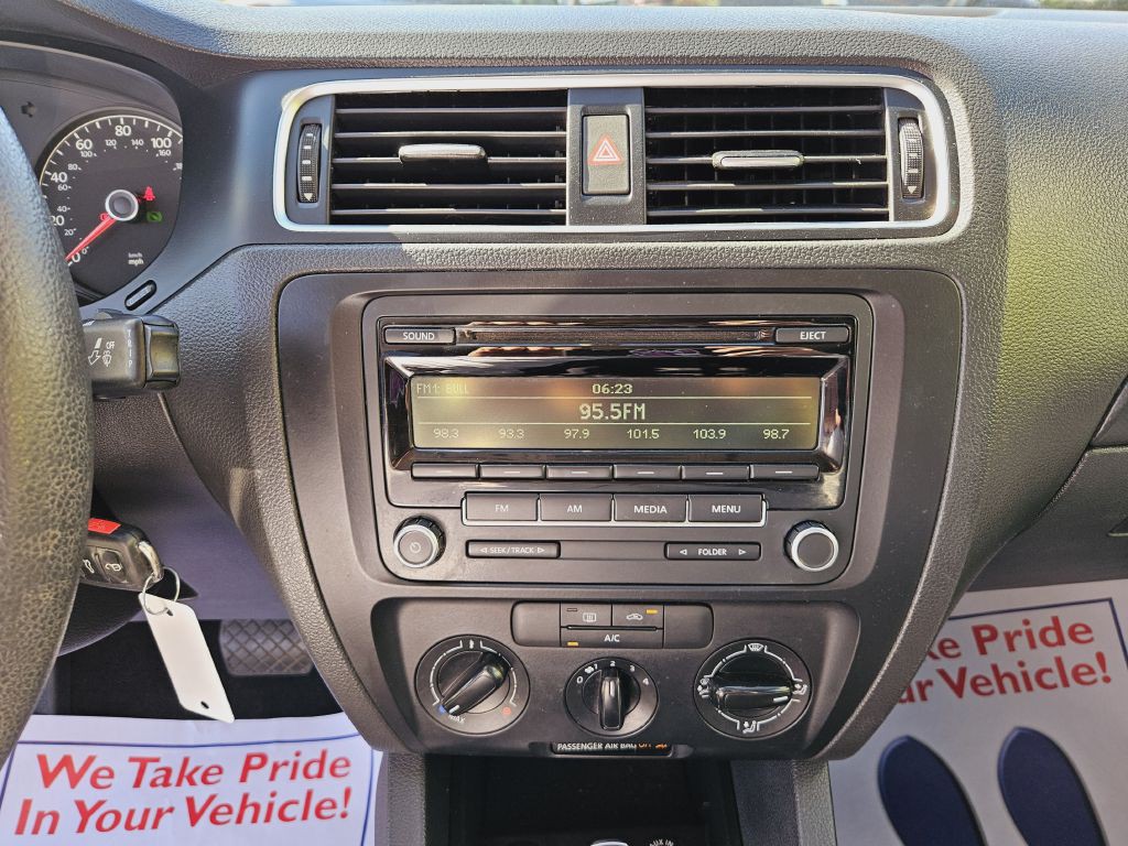 2014 Volkswagen Jetta Image 58