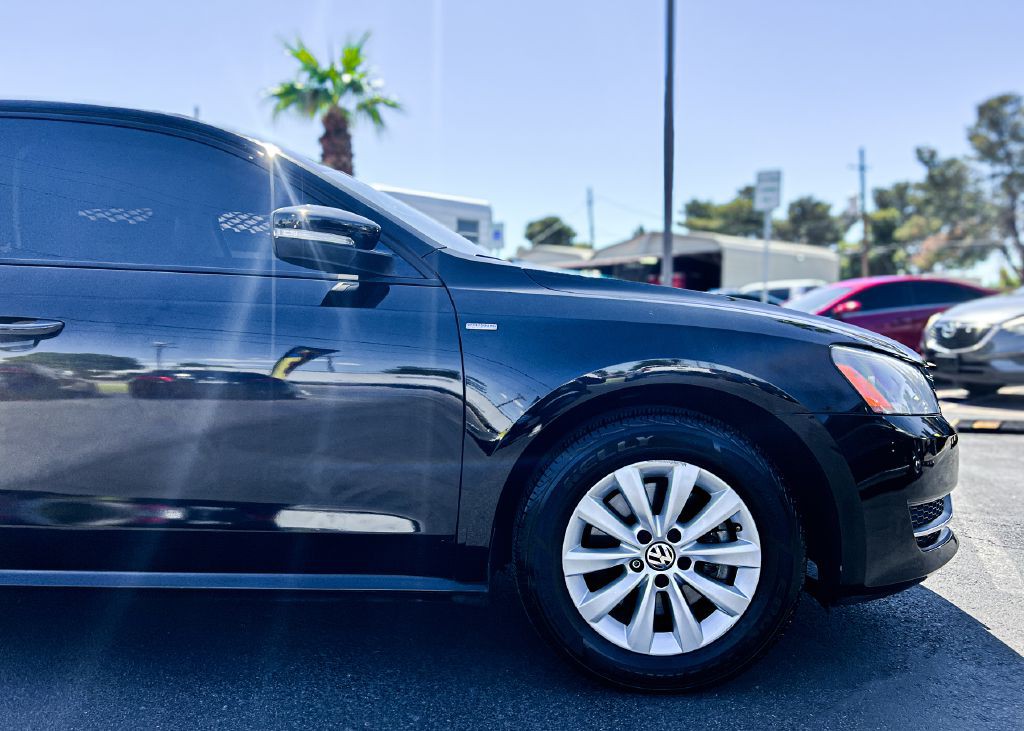 2014 Volkswagen Passat Image 8