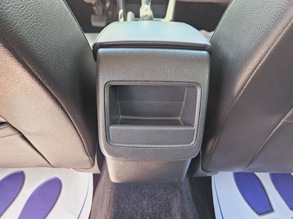 2014 Volkswagen Passat Image 46