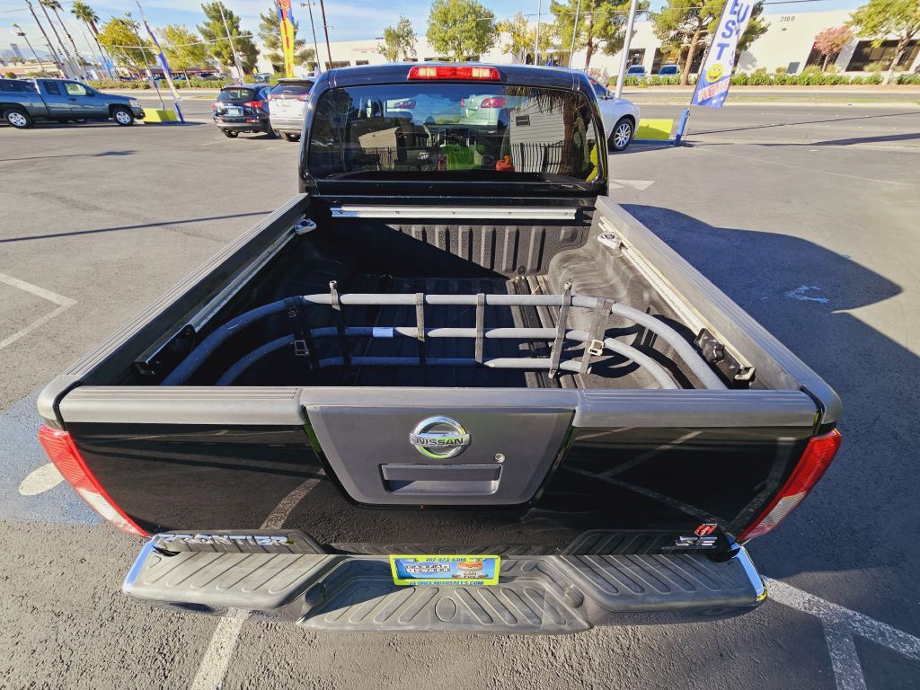 2010 Nissan Frontier Image 11