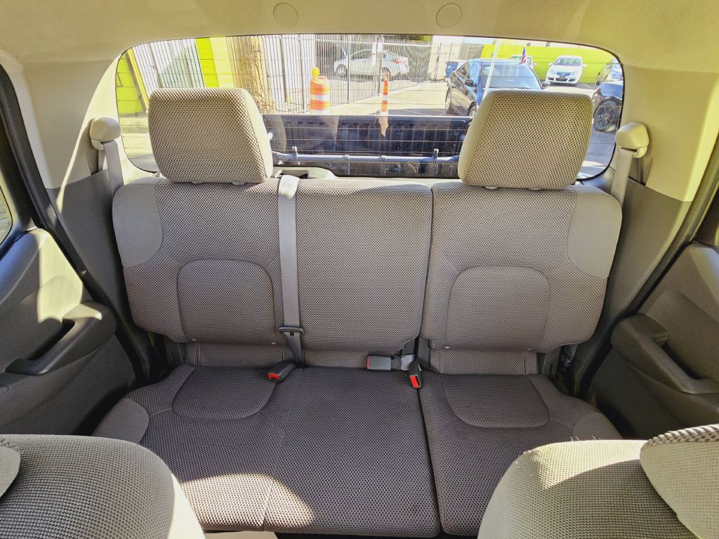 2010 Nissan Frontier Image 25
