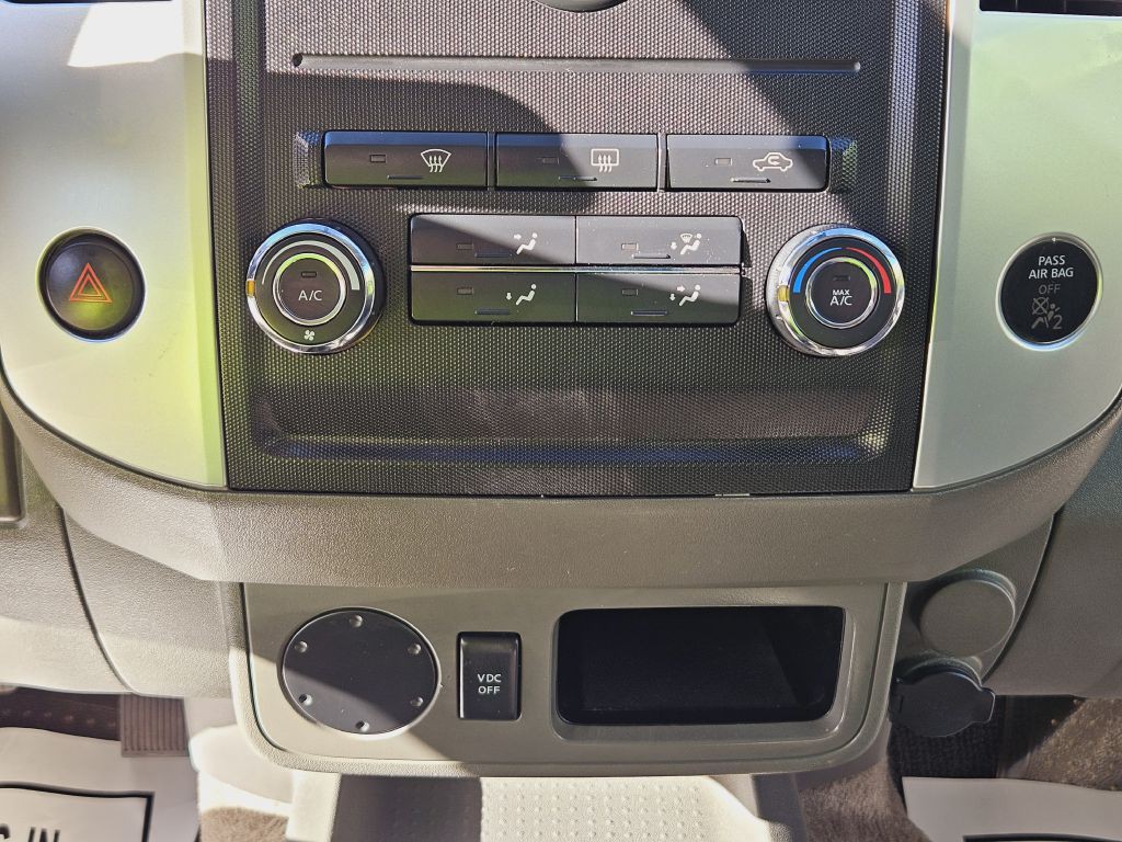 2010 Nissan Frontier Image 34