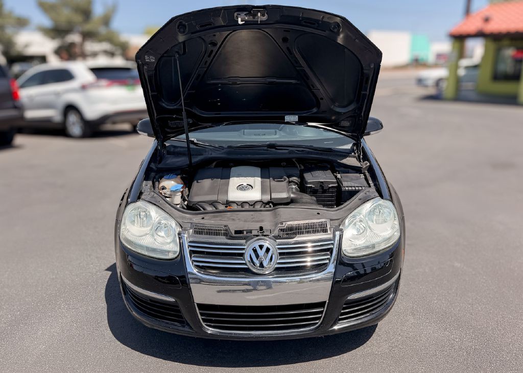 2009 Volkswagen Jetta Image 24