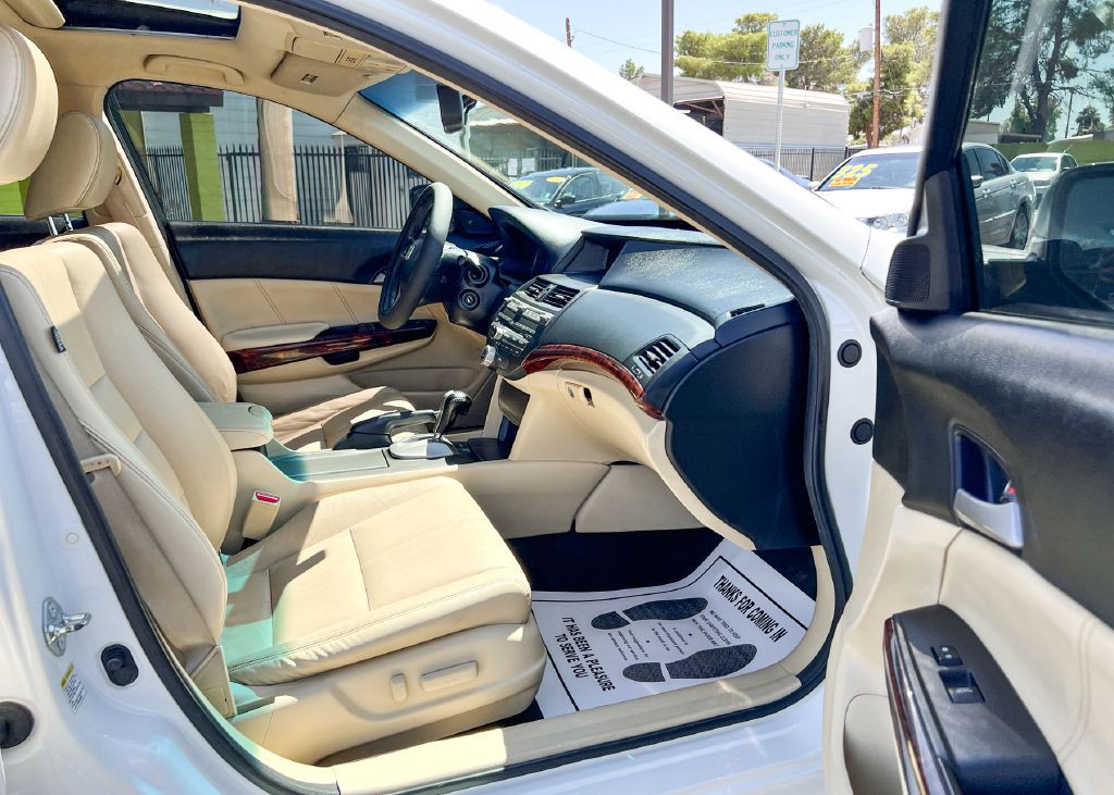 2012 Honda Crosstour Image 12