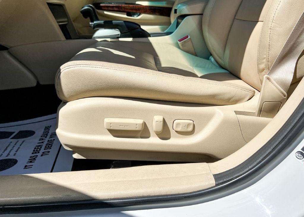 2012 Honda Crosstour Image 18