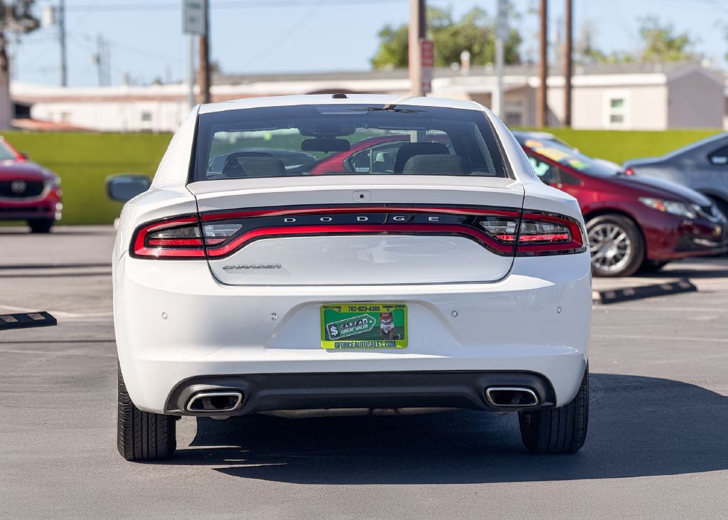 2022 Dodge Charger Image 8