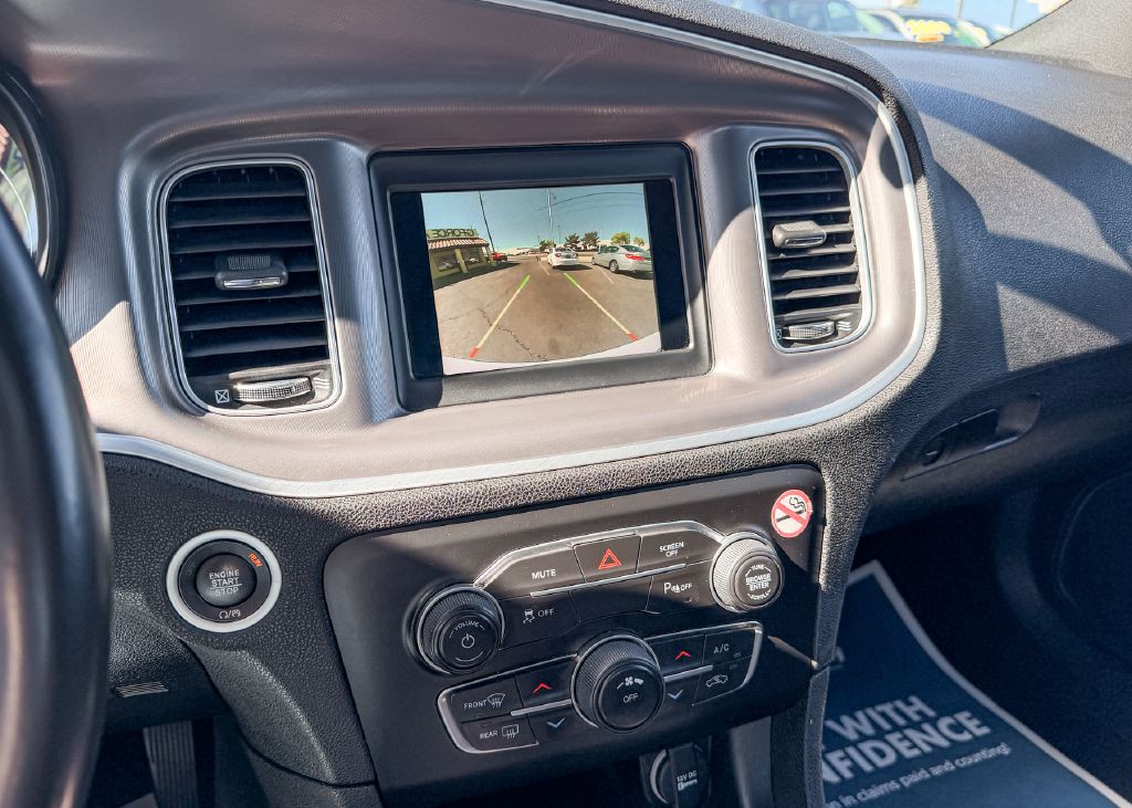 2022 Dodge Charger Image 9