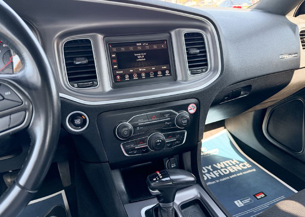 2022 Dodge Charger Image 17