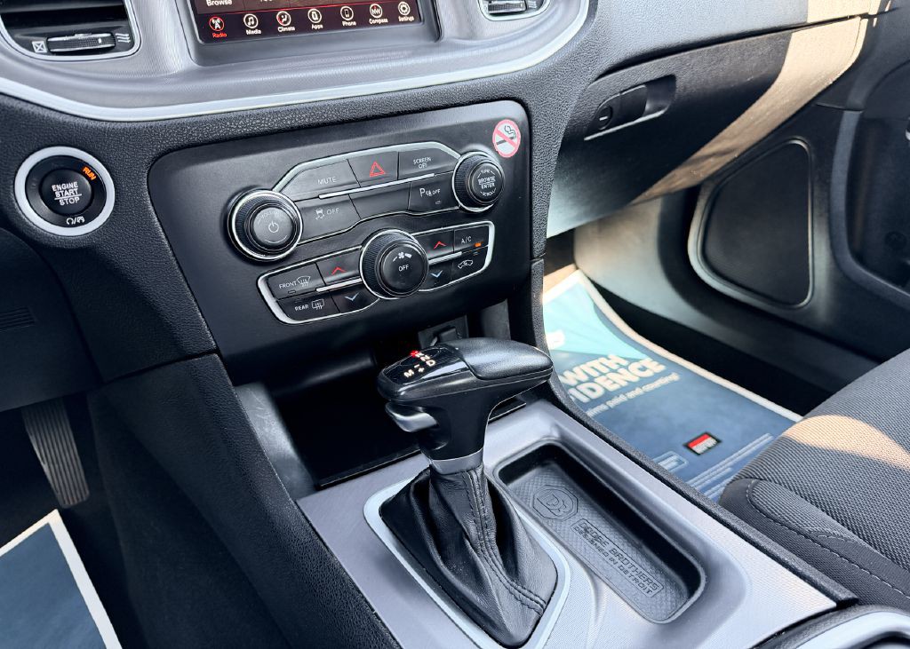 2022 Dodge Charger Image 19