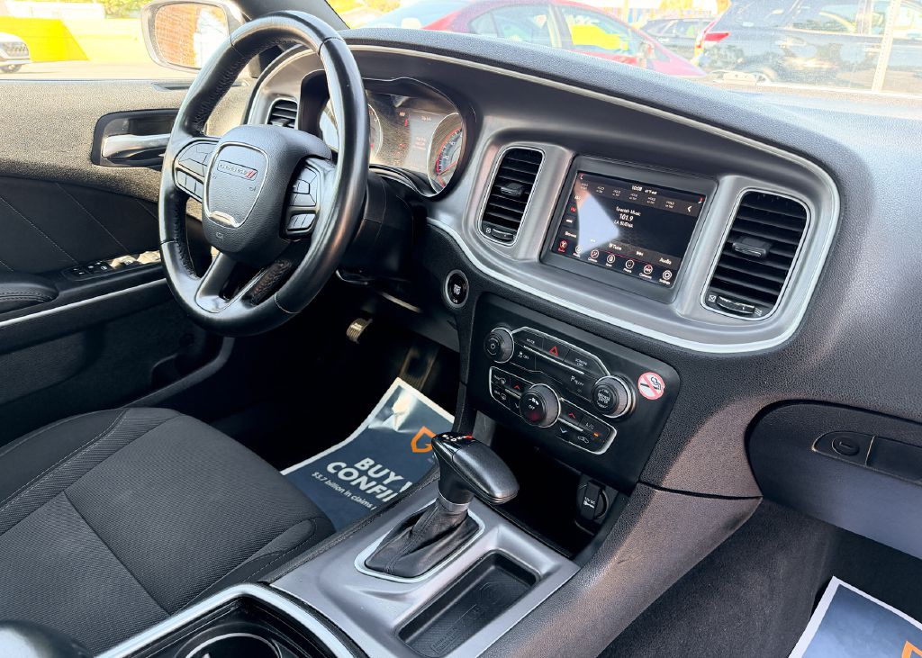 2022 Dodge Charger Image 32