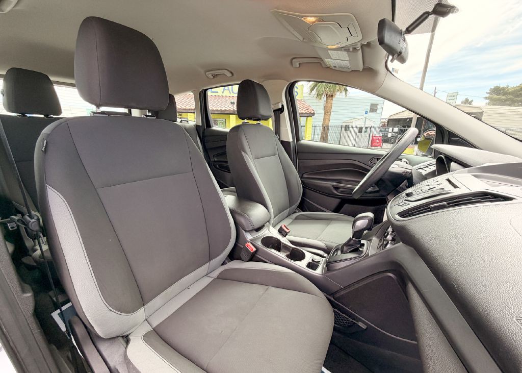 2016 Ford Escape Image 8