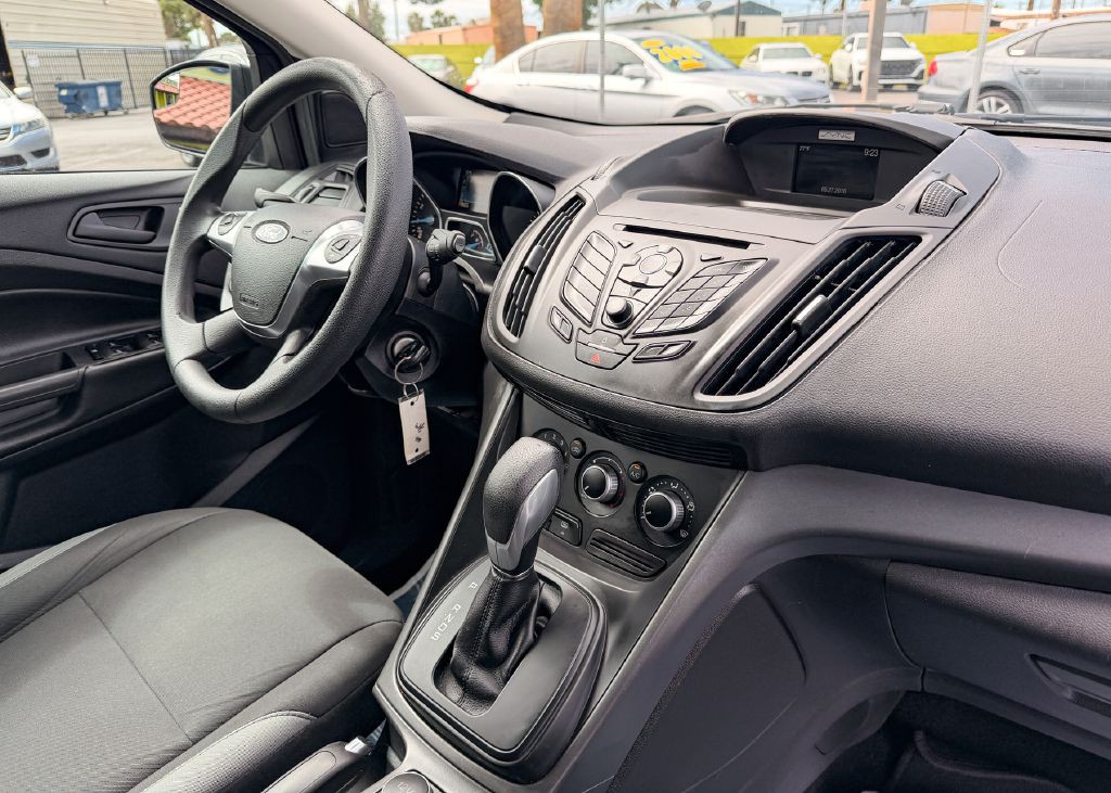 2016 Ford Escape Image 10