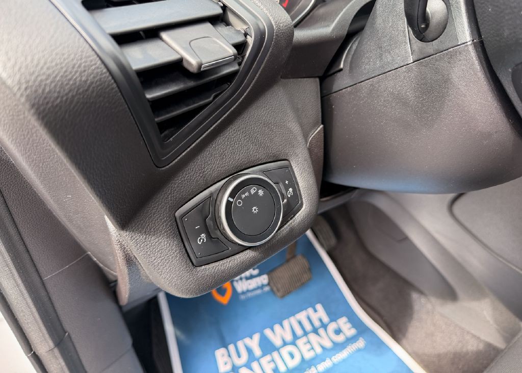 2016 Ford Escape Image 18