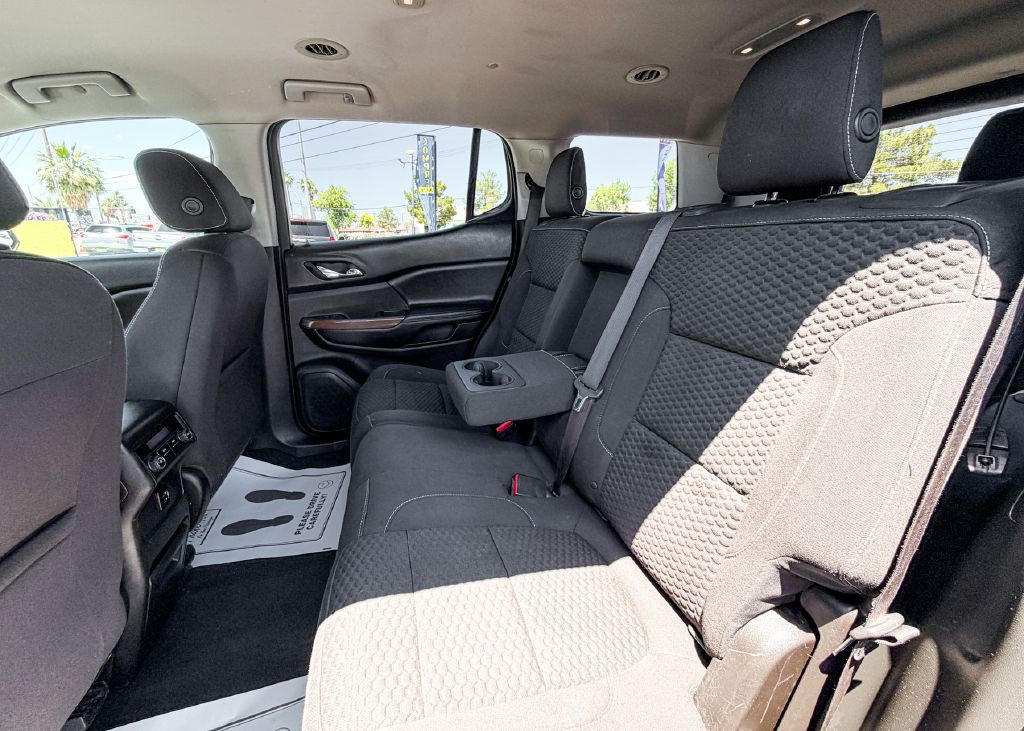 2018 GMC Acadia Image 21