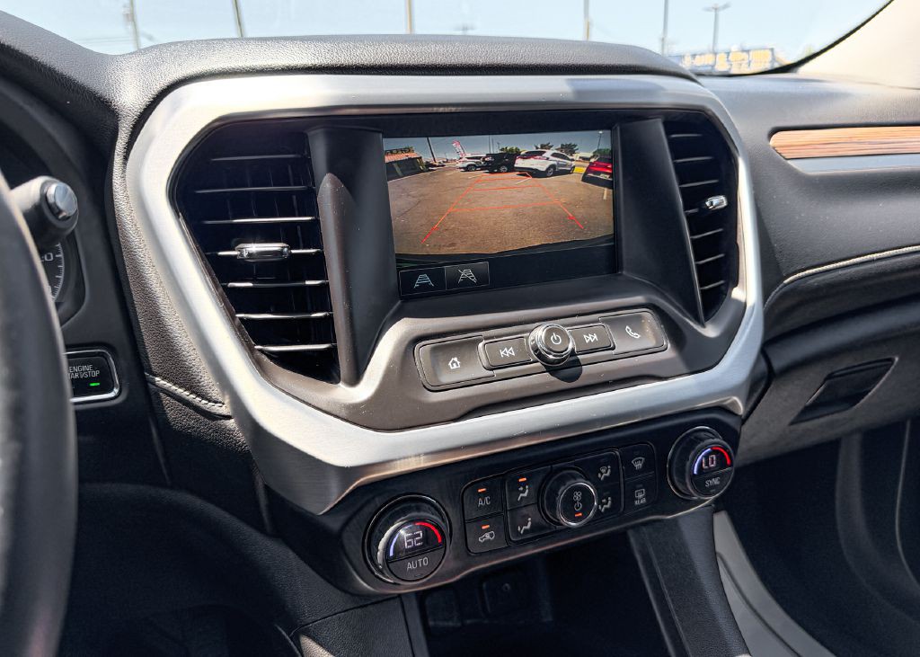 2018 GMC Acadia Image 28