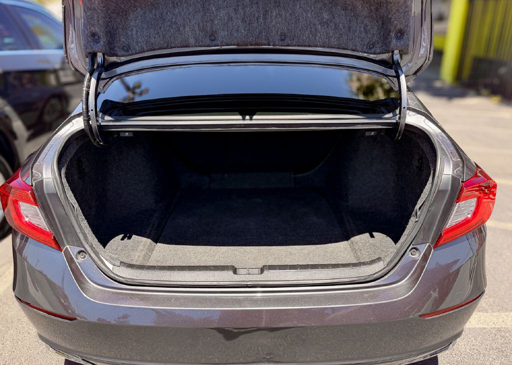 2019 Honda Accord Image 36