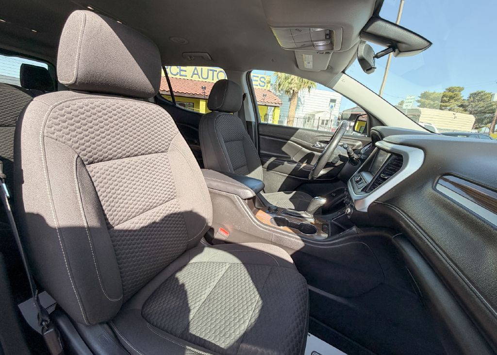 2019 GMC Acadia Image 13