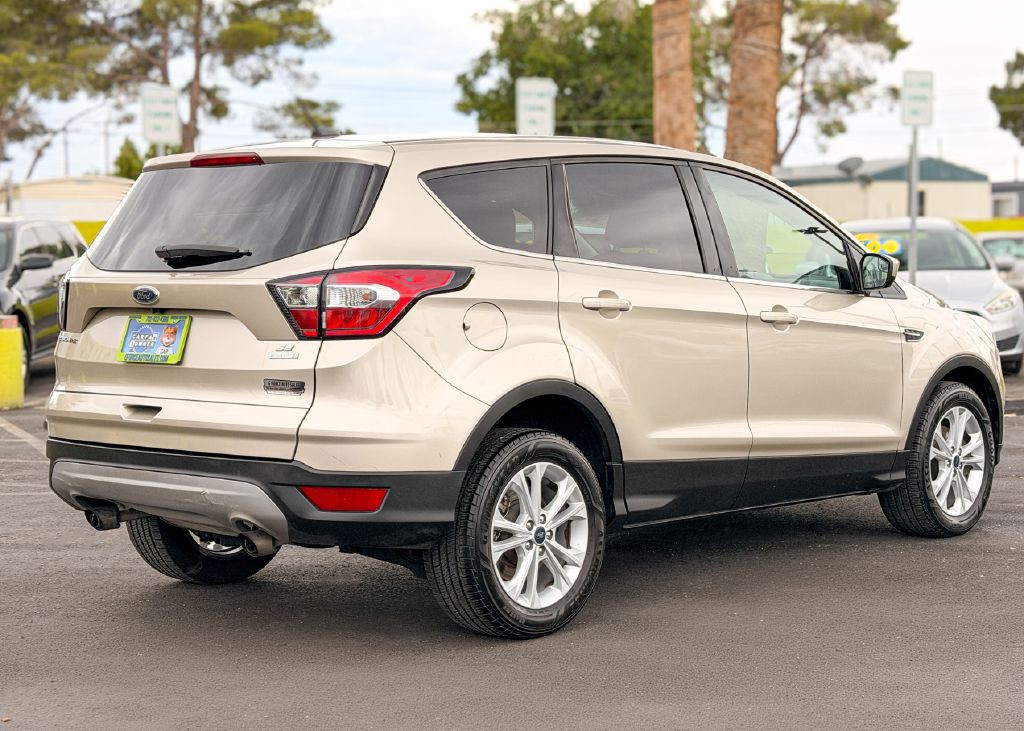 2017 Ford Escape Image 11