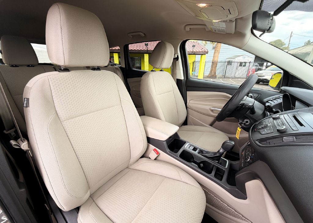 2017 Ford Escape Image 12