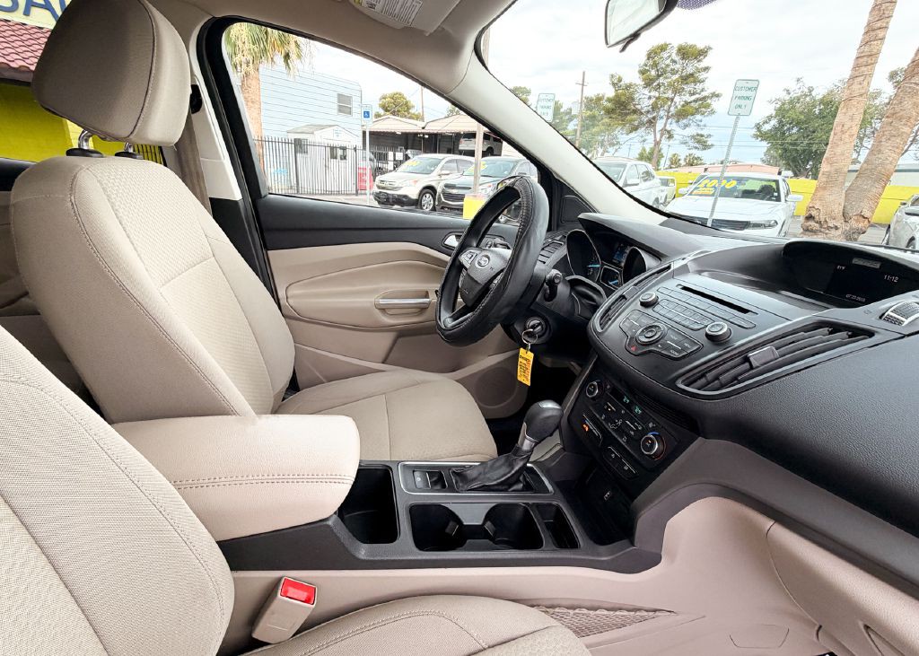 2017 Ford Escape Image 13