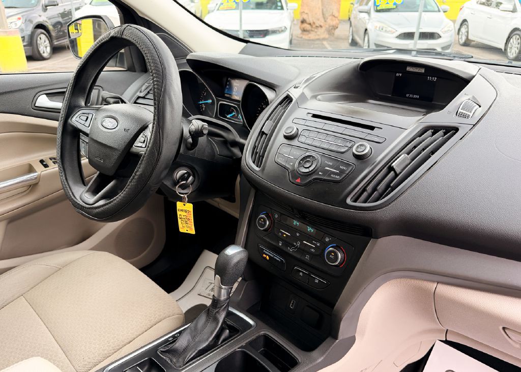 2017 Ford Escape Image 14